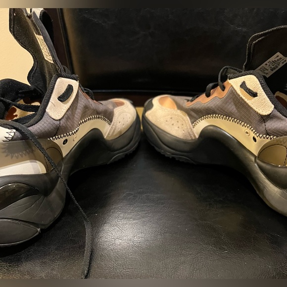 Puma Rise Gym Shoes - Picture 10 of 11